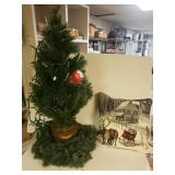 Christmas Tree w/ Reindeer Pillow