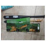 Decorative Tiger Shelf, Oriental Umbrella &