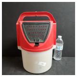 Bait / Minnow Holding Bucket