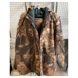 Cabelas Camo Hunting Suit (Size XL)