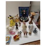 Assorted Table Figures & Delaware Quarter