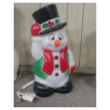 19" Vintage Snowman Blow Mold (Works)