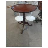 Pie Crust Trimmed Table