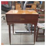 Singer Sewing Machine Hideaway Table