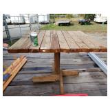 Wooden Square Outdoor Table Normal Chair Height