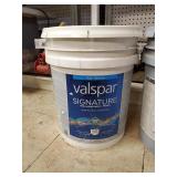 18.3 Liters Of White High Hiding Paint And Primer