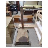Vintage Fairbanks Platform Scale (Works)