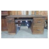 Wooden Desk (Very Sturdy)
