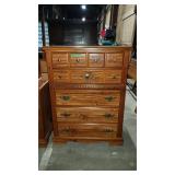 Bassett (5) Drawer Dresser