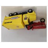 International Red Tractor & Ryder Truck Model