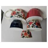 Decorative Set Of Mixing Bowls With Tops