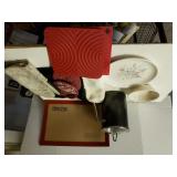 Pot Holders, Artisan Bake Mats & More