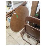 Round Table With Steel Chair