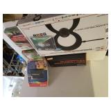 Sandisk Digital Photo Viewer, DVDs, 1st & Ten DVD