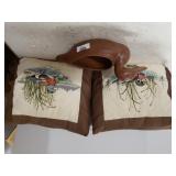 Fowl Pillows(2) & Fowl Flower Vase