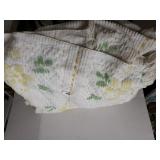 Green/yellow/white Bedspread