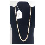 Ladies Vintage Pearl Necklace