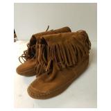 Moccasins Size 8 Womens