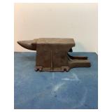 Work bench Anvil Dimensions in photos