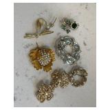 Vintage 1960s 70s Rhinestone & Pearl Jewelry Lot