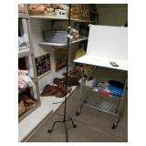 Iron Heart Basket Stand