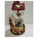 Santa Claus & Mouse Christmas Globe