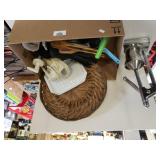 Assorted Kitchen Items