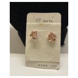 Ladies Small Post Earrings - Wavy Circle - Marked