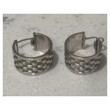 Pair White Gold Earrings Marked 10k Manufacturers