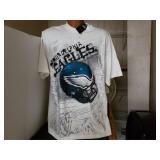 Signed Philadelphia Eagle T-shirt Signed With