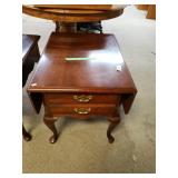 Thomasville Cherry Colored End Table With Drop