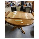 Oak Type Round Table With Insert