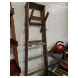 6 Ft Wooden Ladder