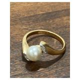 Vintage Pearl & Diamond Gold Ring Marked 18KT hge