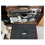 Hydrostatic Pressure Gauge & Empty Wood Case