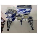 Blue/white Porcelain Decorative Displays