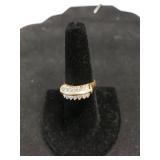 Size 7 Ladies Gold Tone Ring Marked 18k Gold