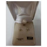 Freshwater Pearl 14kt Gold Post Earrings