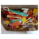 Assorted Plastic Items