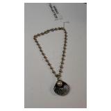 Oyster Shell Pearl-like Choker Necklace