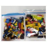 1 Lb Of Vintage Legos