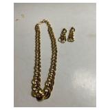 Ladies Goldtone Necklace & Earring Set