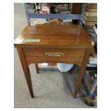 Sewing Desk With Singer Sewing Machine