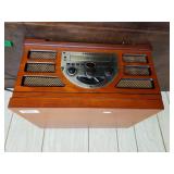 Crosley Vintage Looking Radio/CD Player(works)