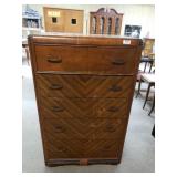 5 Drawer Waterfall Dresser With Contents