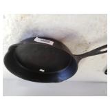 Cast Iron Skillet With Heat Guard
