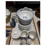 32 Piece Vintage Pfaltzgraff Dishes
