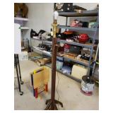 Floor Lamp With Duck Pull Card