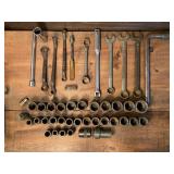 Tool Box W/ Contents Craftsman Wrenches, and set
