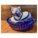 Beautiful Slag Glass Kitty on A Nest